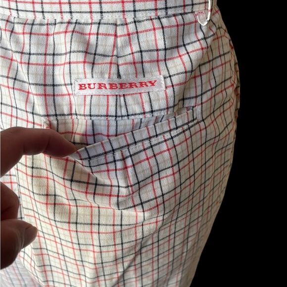 Burberry Pants 
Golf Capri Color: ivory/Red/grey| Size: 8 - Picture 5 of 13